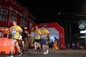 BIB: 3525, 4330
                            <button type="button" onclick="openModal(26259382)" class="btn btn-primary btn-sm float-right btn-popup" data-toggle="modal" data-target=".modal-high-quality">
                        <i class="fas fa-shopping-cart"></i> Add to Cart
                    </button>
                                            <button type="button" onclick="isThisMe(26259382, true)" class="btn btn-success btn-sm float-right btn-popup btn-isme hidden" data-toggle="tooltip" data-placement="bottom" title="นี่คือรูปของคุณใช่ไหม คลิกที่นี่เพื่อเอาเข้าอัลบั้ม">
                        <i class="fas fa-plus"></i> Add to album
                    </button>
                    <button type="button" onclick="isThisMe(26259382, false)" class="btn btn-warning btn-sm float-right btn-popup btn-isnotme hidden">
                        <i class="fas fa-ban"></i> Remove from album
                    </button>